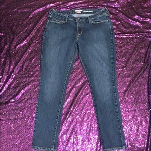 Levi’s Denizen Skinny Jeans